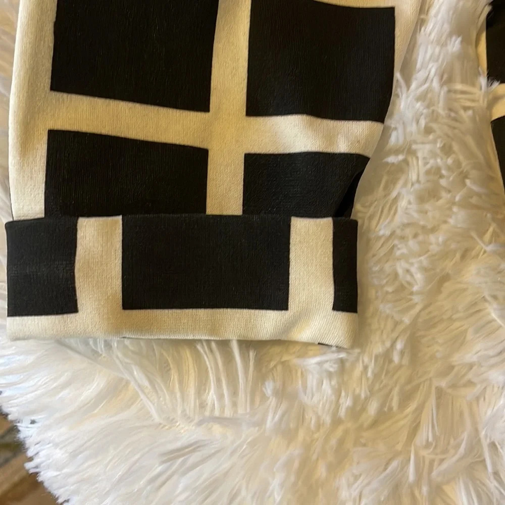 K. By Kersh Retro style Black & White Dress - Picture 5 of 8